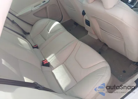 2012 Volvo S60 T5 из США, поврежденный, VIN YV1622FS5C2119061